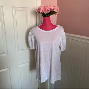 👗Agnes & Dora White T-shirt w little stretch, tagged XXL, but fits like Large